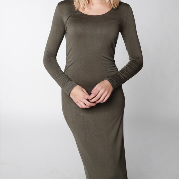 Fitted maxi dress - Picture 3 of 4